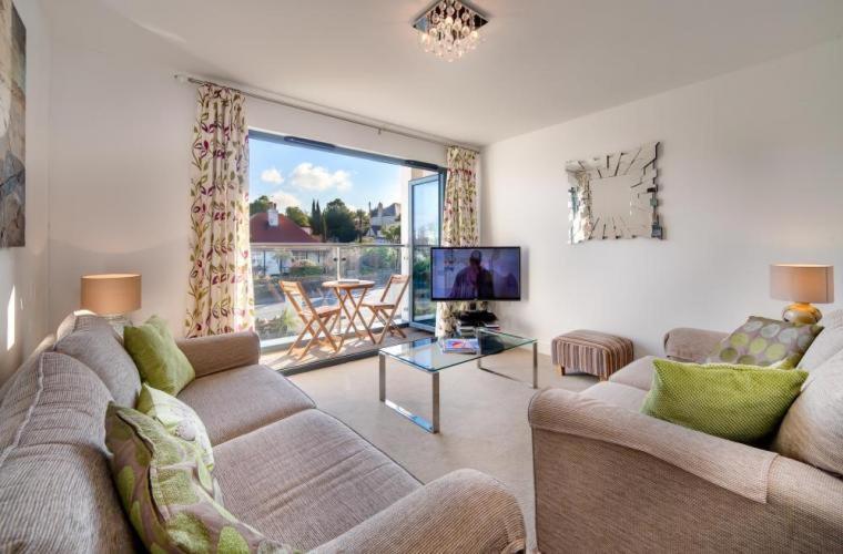 South Sands Beach House room 4